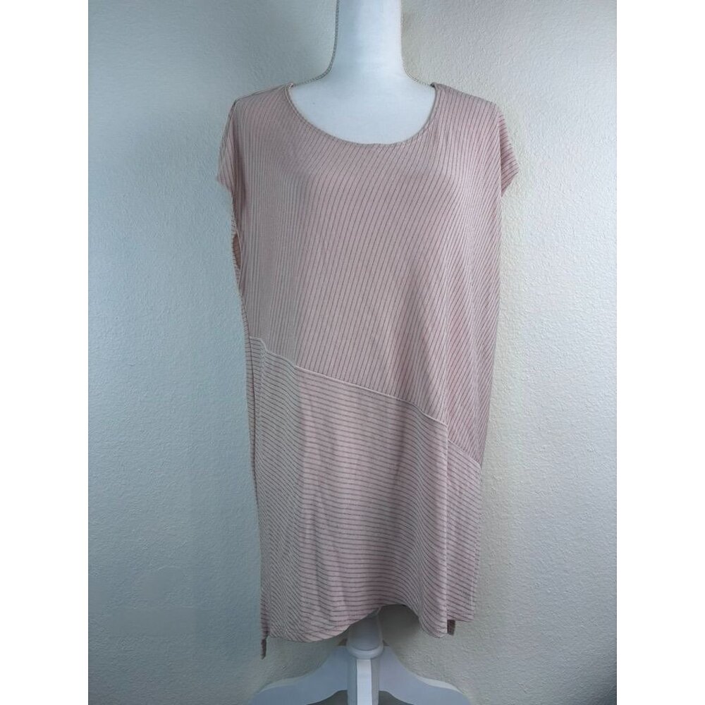 Chico's Travelers women's size 3 or large pink cap sleeve tunic top shimmer